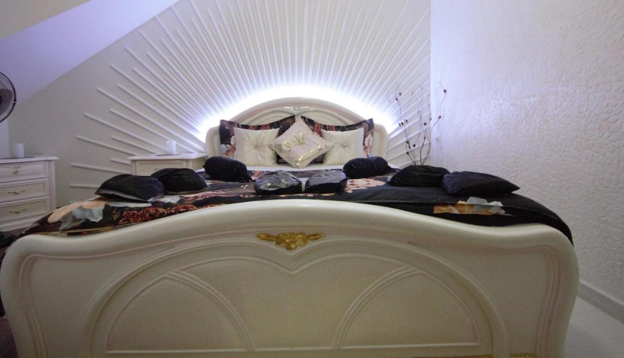 Apartment Penthouse Chişinău Esterno foto